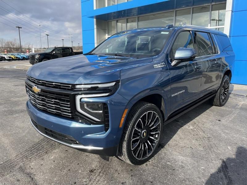 Chevrolet Suburban 2025 High Country ve výrobě